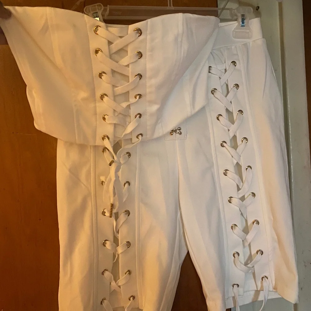Two piece set - Picture 1 of 1